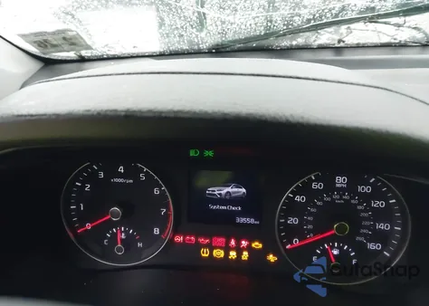 2021 Kia Forte Lxs z USA, uszkodzony, nr VIN 3KPF24AD7ME271356